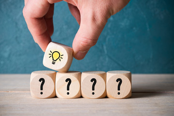 每10股派10元是赚了还是亏了？